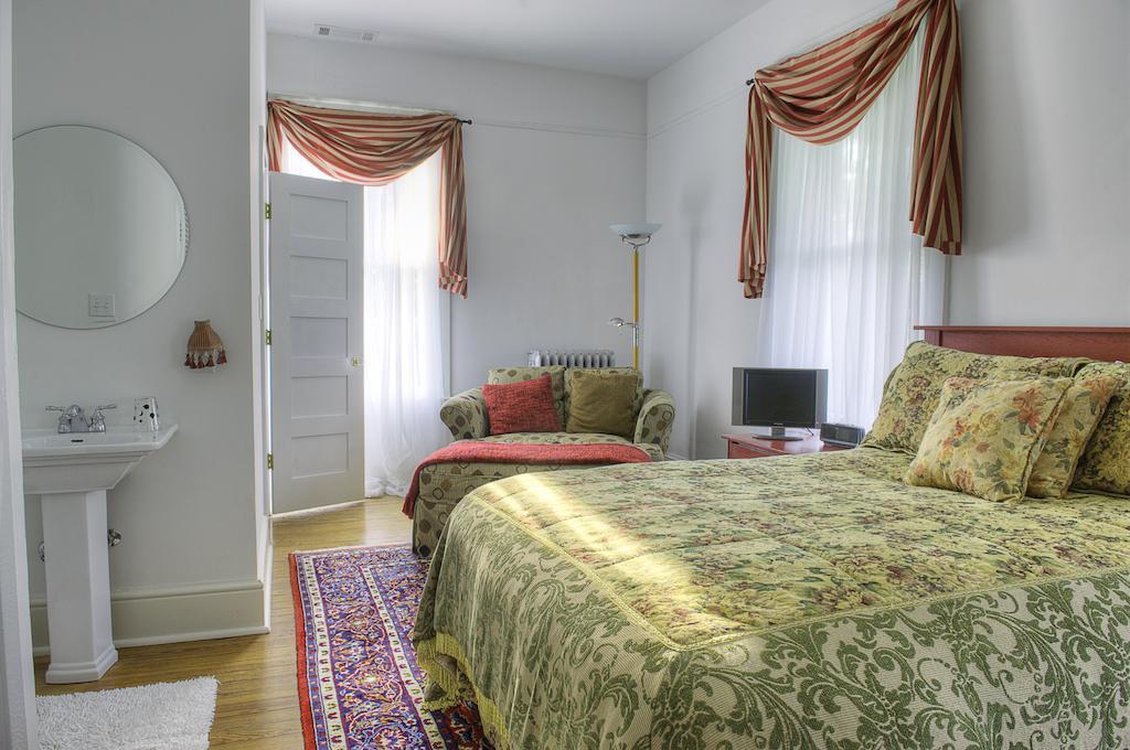 The Jackie O' House Bed And Breakfast Columbus Værelse billede